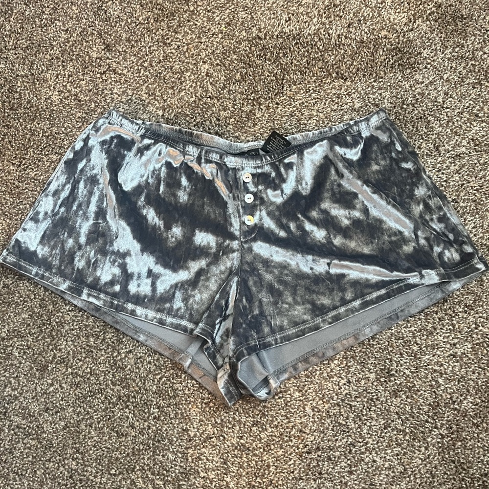 Tahari Velvet Pajama Shorts Size S